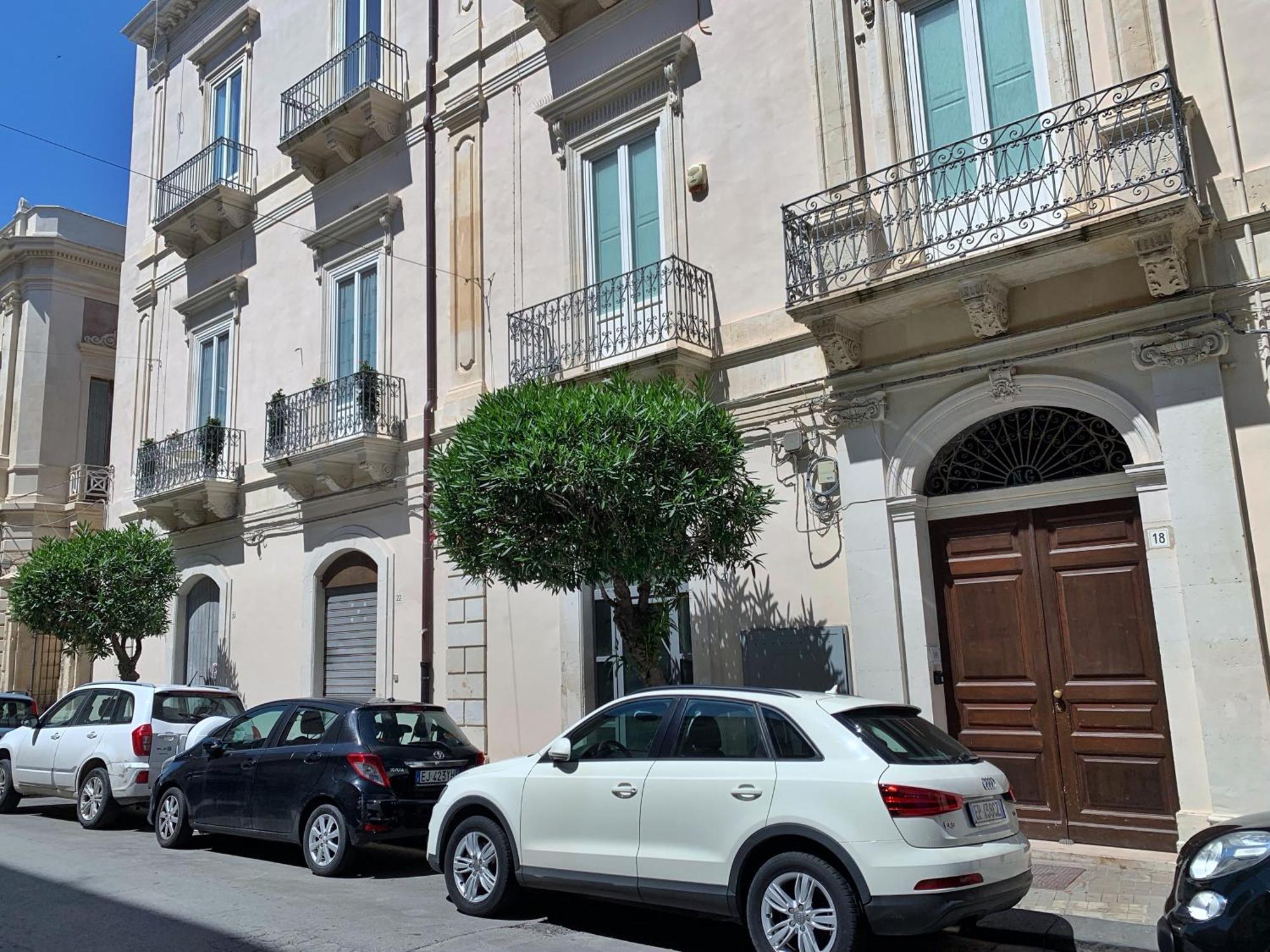 La Dimora Dei Mille Apartment Syracuse Exterior photo